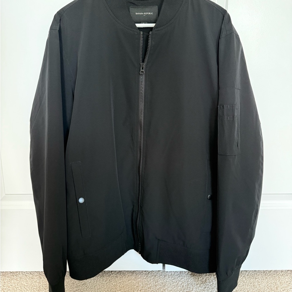 Banana Republic Men's Classic Black Bomber Jacket